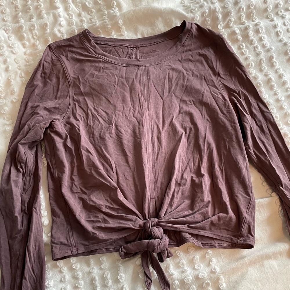 Lulu lemon shirt